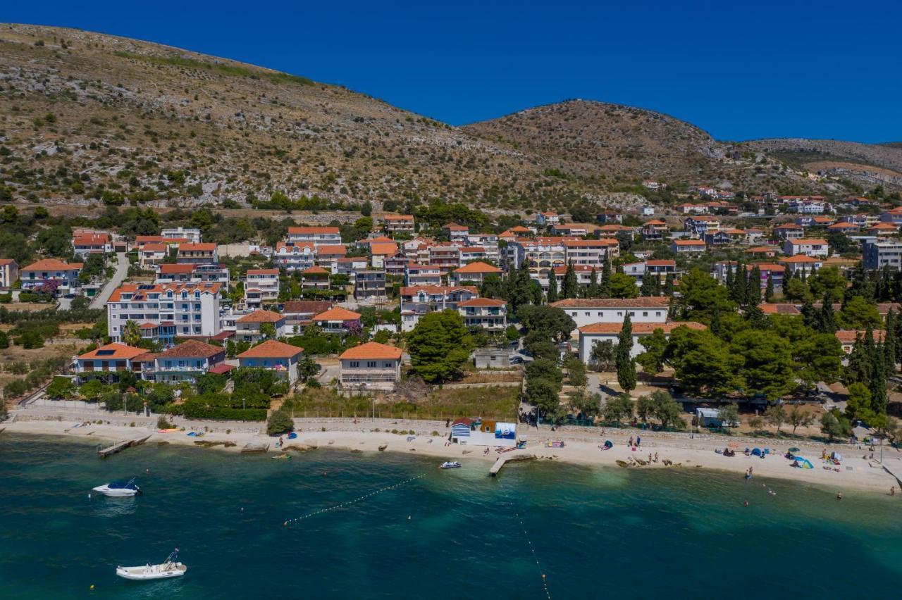 Mar Deluxe Apartments Trogir Exterior foto